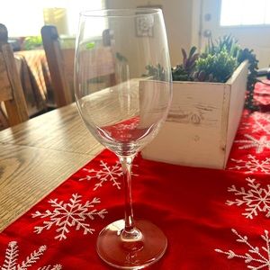 12 Stolzle Wine Glasses. Brand New. Perfect condition